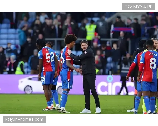 切尔西控球攻势遭遇防守危机 后防伤病导致攻防衔接脱节 切尔西控球攻势遭遇防守危机 后防伤病导致攻防衔接脱节